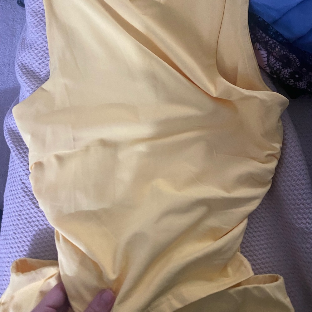 Elegant Yellow Sleeveless top& skirt set
